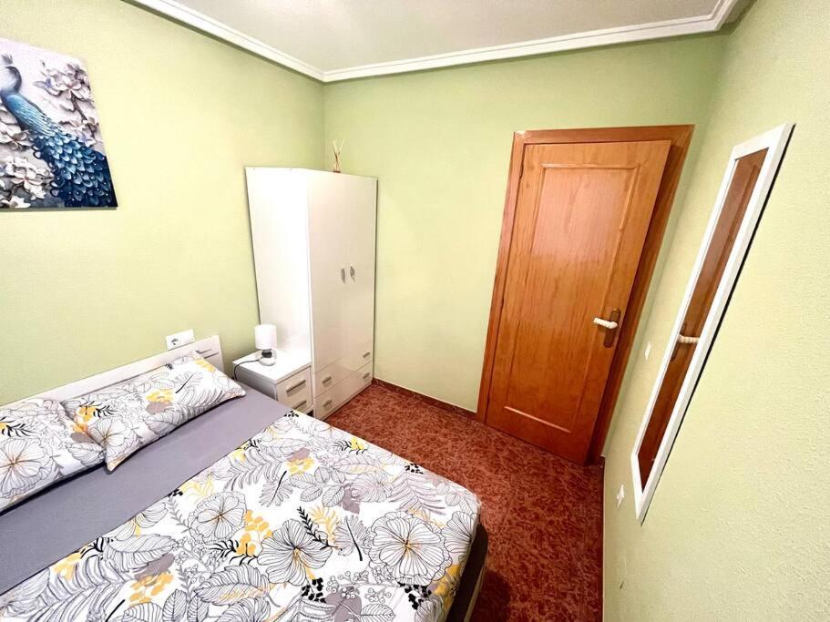 Ferienwohnung Casa Di Mateo With Garden View And Swimming Pool Torrevieja Exterior foto